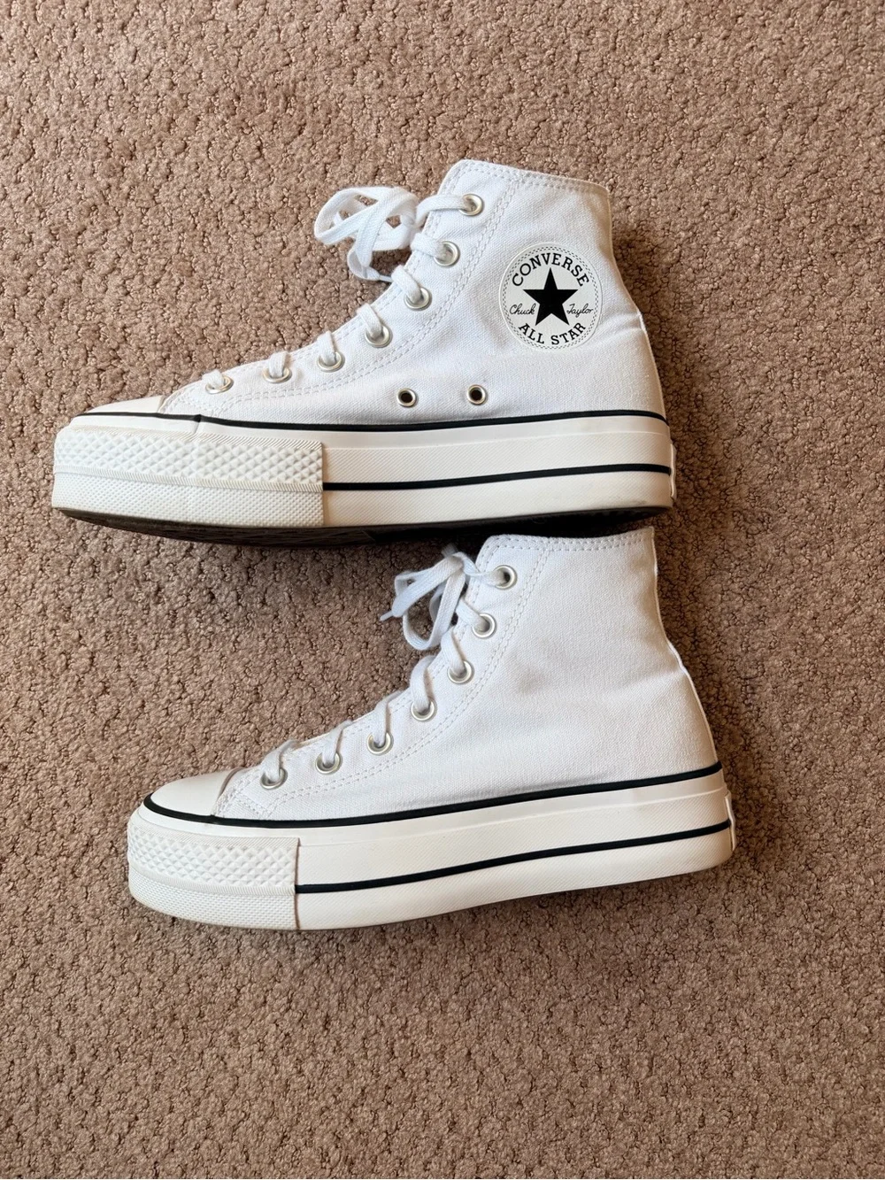 Converse Chuck Taylor Platform Sneakers